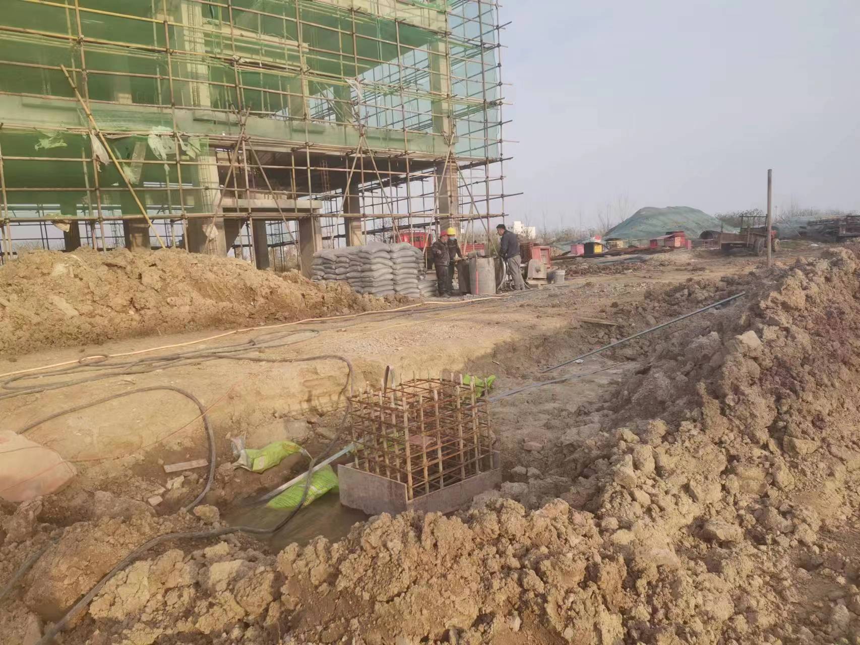 荥经当桥梁出现裂缝的时候应该及时加固修补